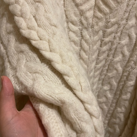 Sweater - Picture 7 of 7